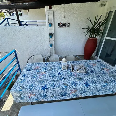 Maria's Sea View House *